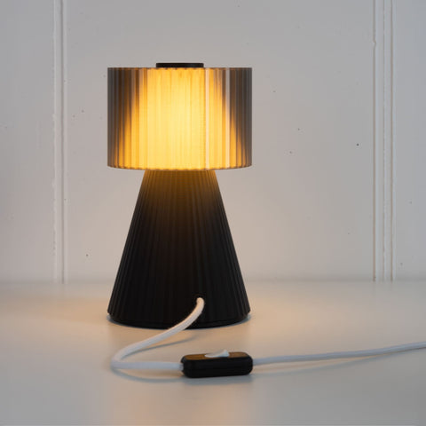 Plissé – Smoke Black